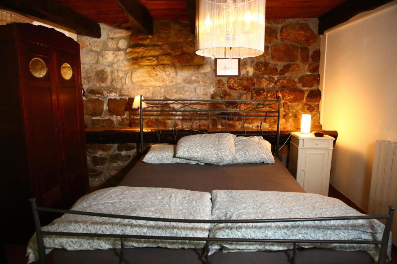 Les Grangeonnes, Gites Nature, Piscine, Bain Nordique, Sauna Pour Accueil Familiale Ou De Groupe Saint-Basile Eksteriør bilde