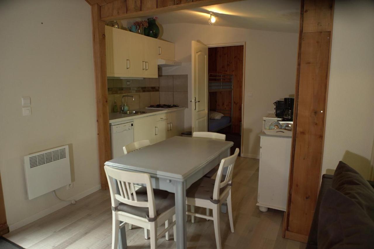 Les Grangeonnes, Gites Nature, Piscine, Bain Nordique, Sauna Pour Accueil Familiale Ou De Groupe Saint-Basile Eksteriør bilde
