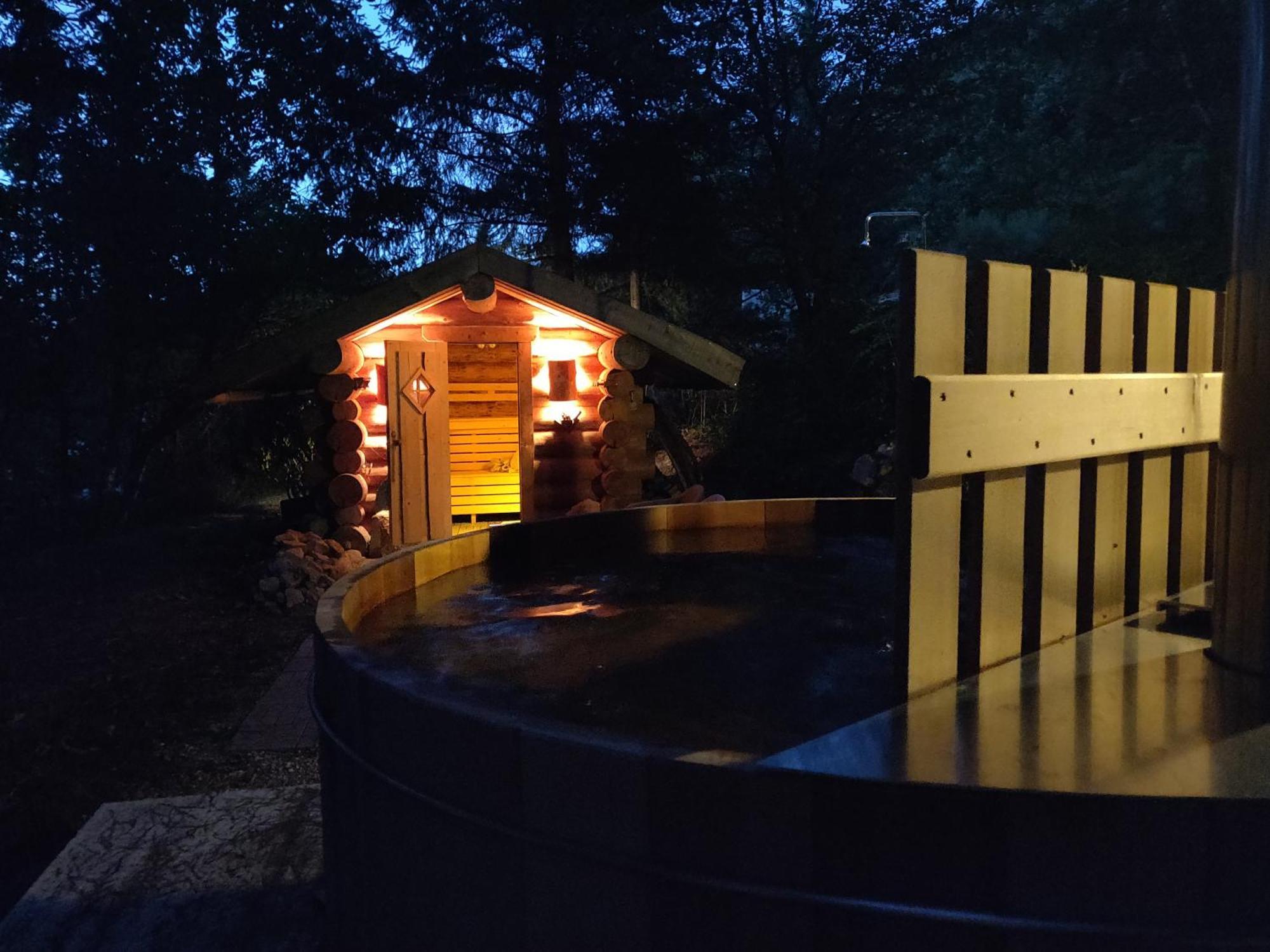 Les Grangeonnes, Gites Nature, Piscine, Bain Nordique, Sauna Pour Accueil Familiale Ou De Groupe Saint-Basile Eksteriør bilde